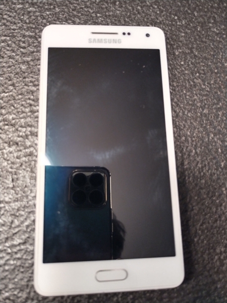 Samsung Galaxy A5 SM-A500 FU Smartphone – Pearl White (Ohne Simlock)