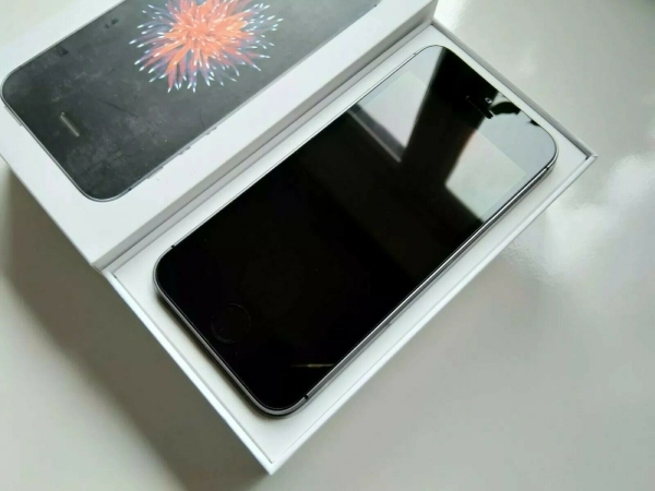 iPhone SE 2016 4 Zoll 32GB Smartphone – Spacegrau (entsperrt)