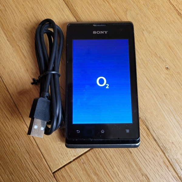 Sony XPERIA E C1505 O2 Network schwarz Mini Smartphone