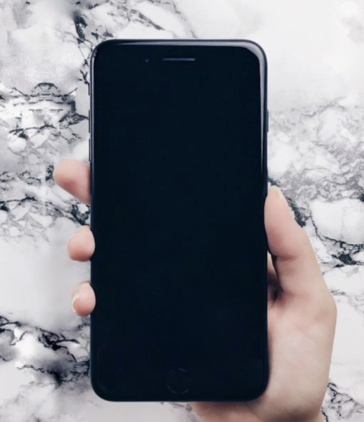 Apple iPhone 7 Plus – 32GB – Jet Black – (Vodafone) – Limited Edition – Unberührt