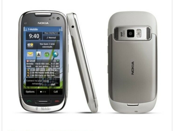 Nokia C7-00 – 8GB – silbergrau Smartphone Top Zustand