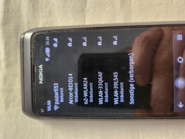Nokia E7-00 – 16GB – Silber Weiss (Ohne Simlock) Smartphone