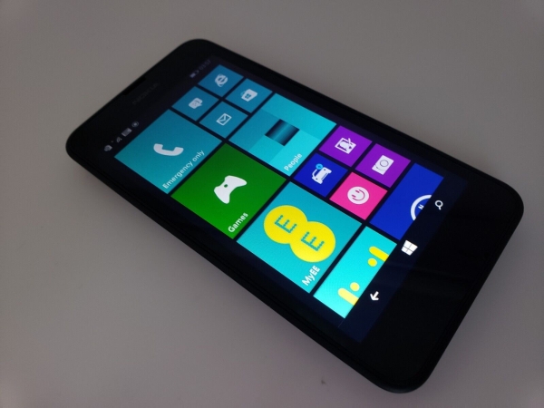 (EE NETWORK) Sehr guter Zustand Schwarz Nokia Lumia 635 8GB Windows Smartphone RM-974 FREEPOSTUK
