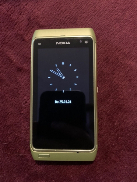 Nokia  N8-00 – 16GB – Grün Smartphone