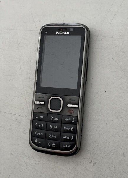 Nokia C5 ( C5-00.2 ) – Warm Grey – Smartphone – ohne Simlock Ungeprüft