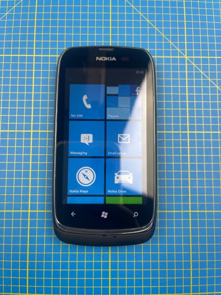 Nokia Lumia 610 – 8GB – Schwarz Smartphone – BESCHREIBUNG LESEN