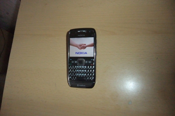 Nokia E71 – Grau Smartphone