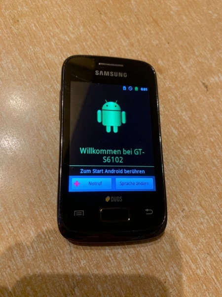 Samsung Galaxy Y Duos GT-S6102 – Smartphone !!! Ohne Simlock !!!