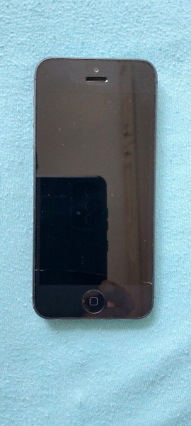iPhone 5 – 16GB (GSM) A1429 – Schwarz & Schiefer (Vodafone gesperrt)