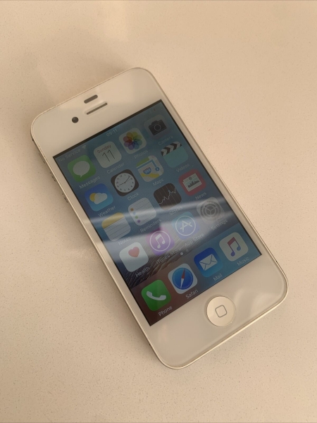 Apple iPhone 4s – 8GB – weiß (drei) A1387 (CDMA + GSM)