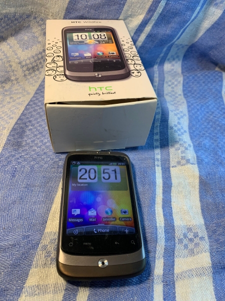 HTC Wildfire PC49100 entsperrter Touchscreen Android GSM Smartphone mit Box
