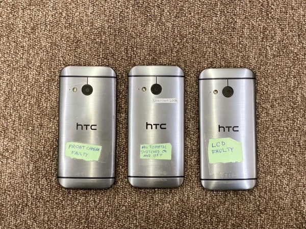 Restposten x3 HTC One Mini 2 grau 16GB Smartphone als Ersatzteil und Reparatur