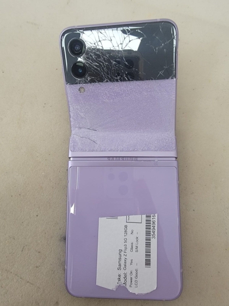 Samsung Mobile Galaxy Z Flip 3 Smartphone 5G 128GB entsperrt – Lavendel als Teile