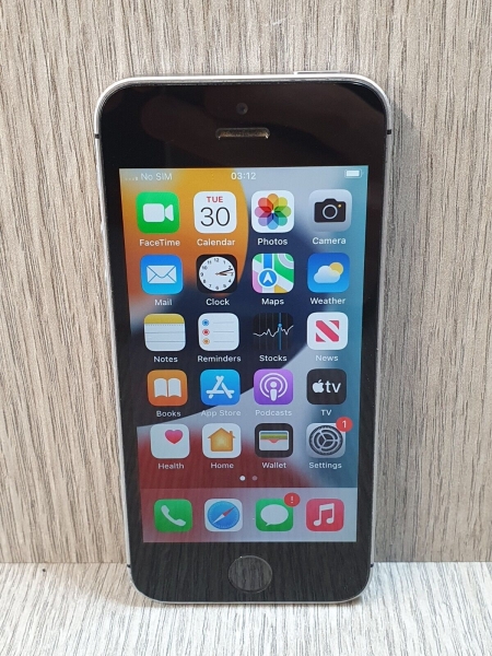 A1723 Apple iPhone SE 16 GB Spacegrau (schwarz vorne) entsperrt Klasse C EM3001
