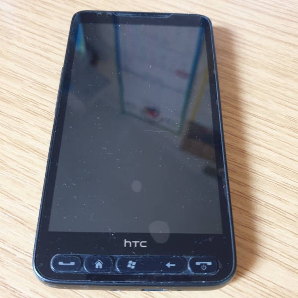 4 x HTC  HD HD2 – 1GB – Rigid Gray (T-Mobile) Smartphone