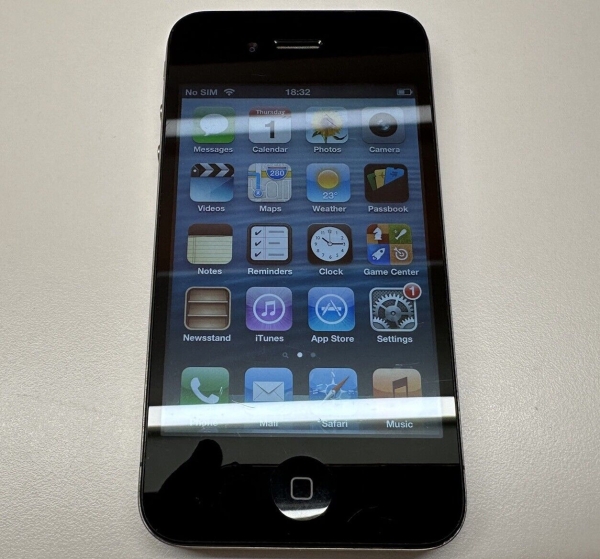 Apple iPhone 4 A1332 8GB schwarz Handy Smartphone (O2)