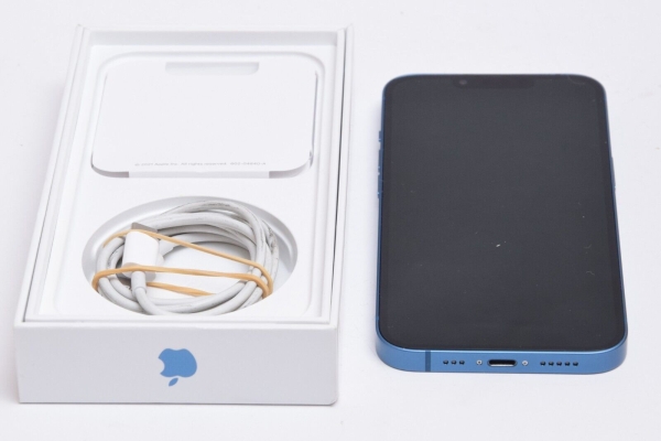 Apple iPhone 13 128GB Smartphone (entsperrt, blau, verpackt) 99 % BH – VERSANDKOSTENFREI