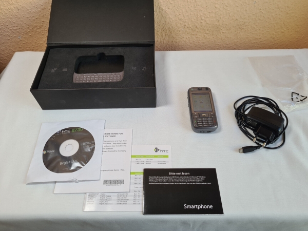 HTC S730 Tasten Smartphone Bluetooth WLAN 2,4 Zoll Display Sammler