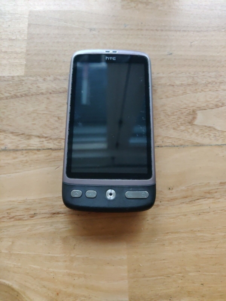 HTC Desire A8181 – 4GB – Schwarz (entsperrt) Smartphone defekt