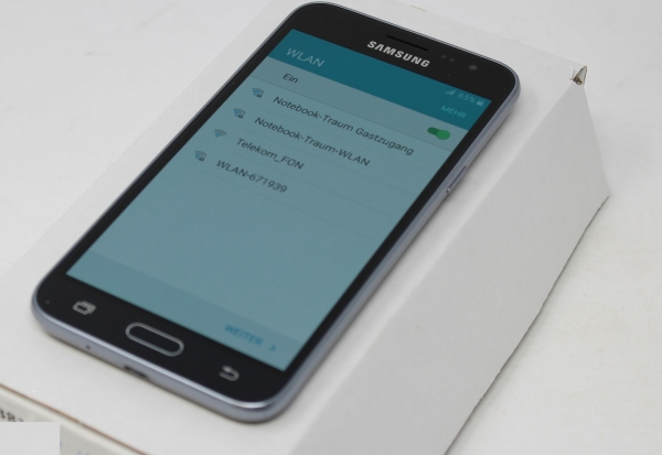 Samsung Galaxy J3 2016 J320 8GB 1,5GB RAM 5 Zoll Smartphone Simlockfrei
