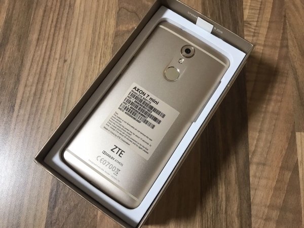 ZTE Axon 7 Mini (entsperrt) Android Smartphone