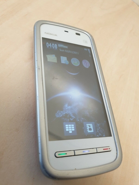 Nokia 5230 – weiß/rot (entsperrt) Smartphone
