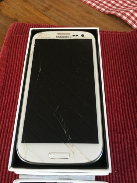 Samsung  Galaxy S III GT-I9300 – 16GB – Marble White (Ohne Simlock) Smartphone