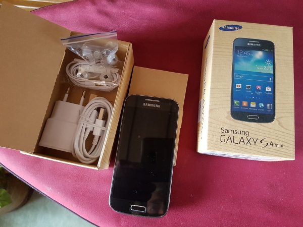 Samsung Galaxy S4 mini Schwarz Smartphone – defekt