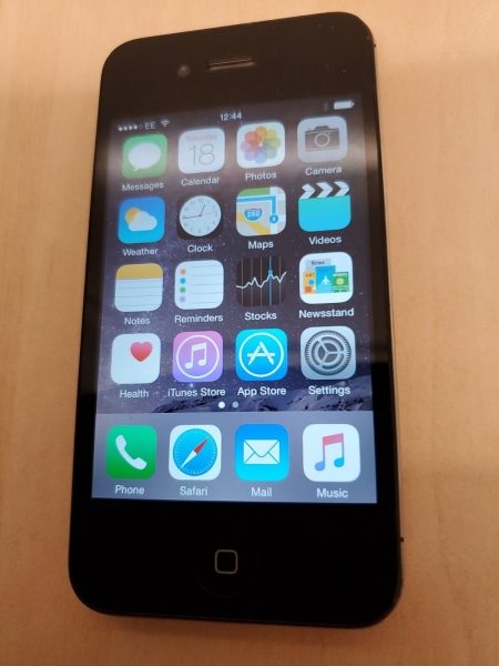 Apple iPhone 4s – 16 GB – Schwarz (EE) A1387 (CDMA + GSM)