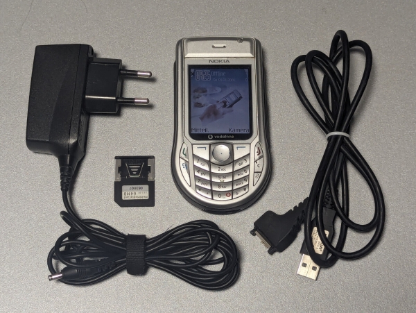 Nokia  6630 – Aluminium (Ohne Simlock) Smartphone inkl. 64MB MMC