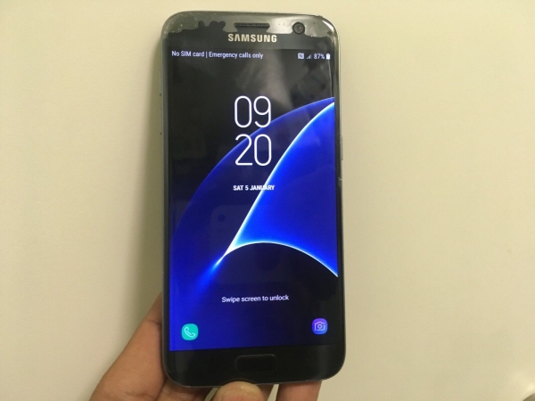 Samsung Galaxy S7 SM-G930F – 32 GB – Smartphone schwarz (entsperrt) –