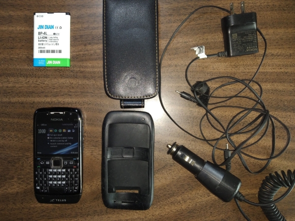 Original Unlocked Telus Nokia E71 Full Qwerty Smartphone Mobile Phone Black