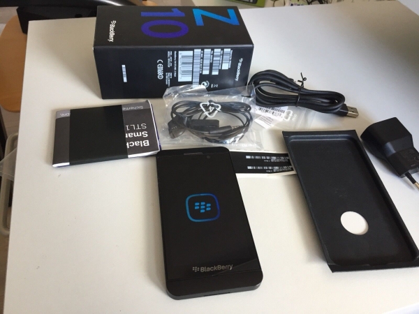 BlackBerry Z10 16GB Schwarz (Ohne Simlock) Smartphone Wie Neu!!!