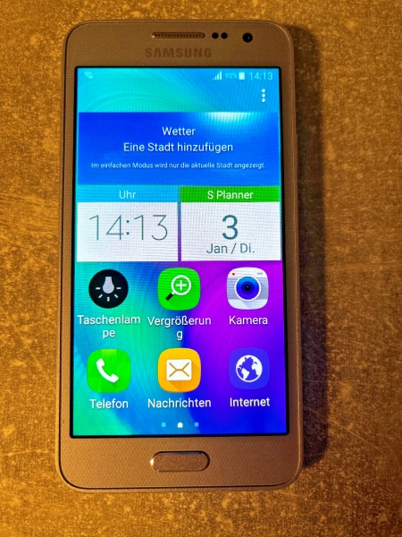 Samsung  Galaxy A3 SM-A300FU – 16GB – Platinum Silver (Ohne Simlock) Smartphone