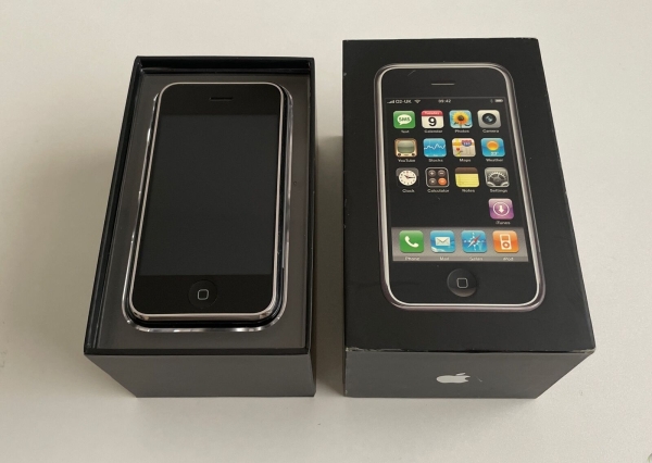 Alter Lagerbestand Apple iPhone 2g 8GB 1. Generation Sammlerstück – 13 Icon 02 Box