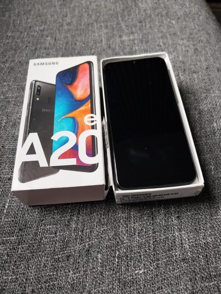 Samsung Galaxy A20e schwarz Vodafone Dual Sim 32GB 3GB RAM 5,8″ Android Smartphone