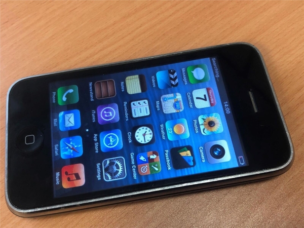 Apple iPhone 3GSA1303 8GB schwarz (entsperrt) iOS 6 Smartphone voll funktionsfähig