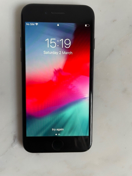 Apple iPhone 7 – 32 GB – schwarz (entsperrt) – funktioniert – gebraucht – 83 % Speichergesundheit