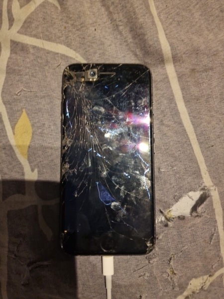 Apple iPhone 7 – Schwarz A1778