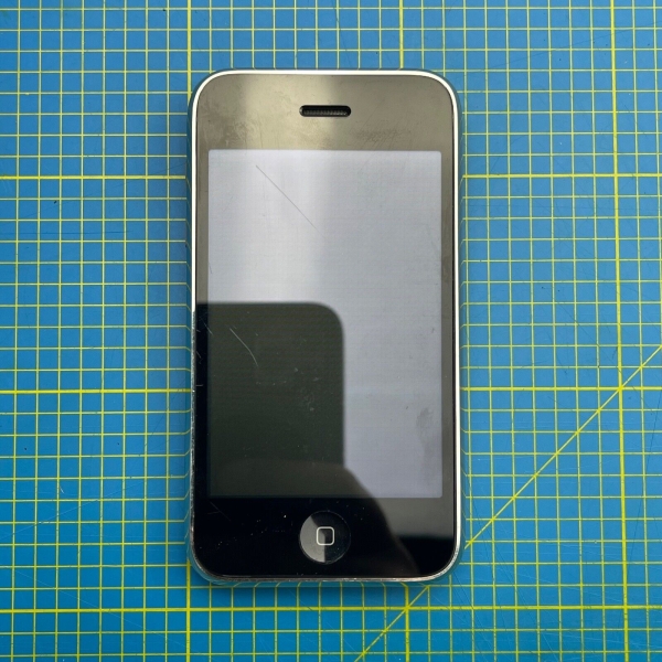 Apple iPhone 3GSA1303 32GB schwarz Smartphone ungeprüft Ersatzteile oder Reparaturen