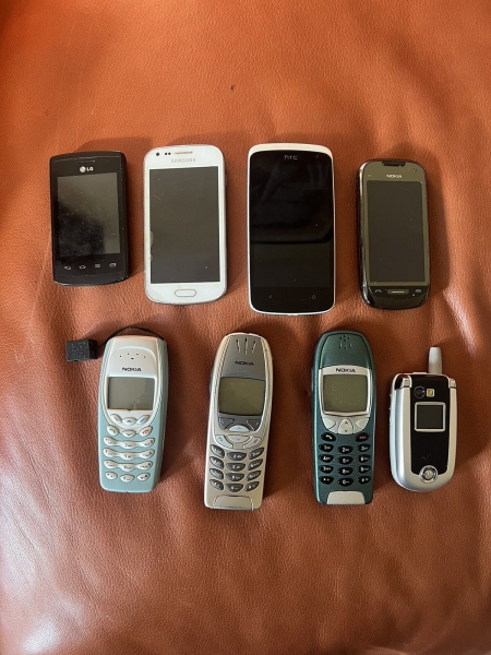Smartphone Handy Konvolut ,8 Stück als Ersatzteilträger/defekt ,Samsung/Nokia/LG