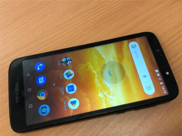 Motorola Moto E5 5. Gen XT1920 16GB – (entsperrt) schwarz Android 8 Smartphone