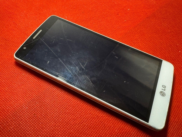 LG G3s D722 weiß Smartphone unvollständig defekt