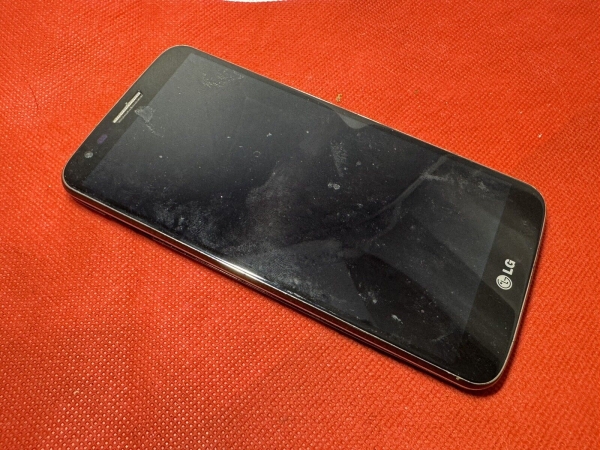 LG G2 Schwarz Smartphone Defekt