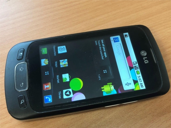 LG Optimus One P500 schwarz (entsperrt) Android 2 Smartphone voll funktionsfähig