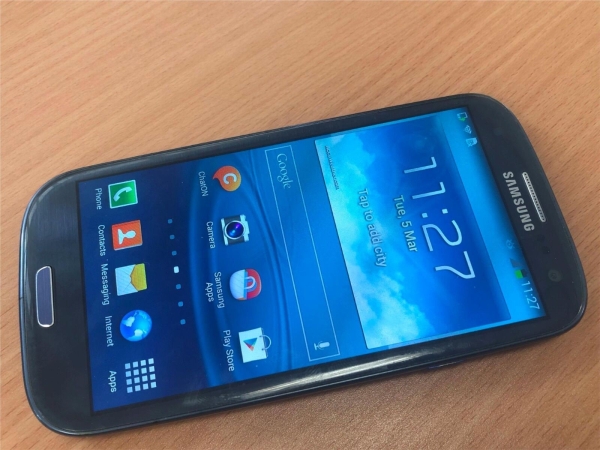 Samsung Galaxy S III GT-I9300 – 16 GB blau (entsperrt) Android 4 Smartphone