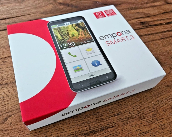 Smartphone Emporia Smart S 3 NEU Handy einfache Bedienung Ladestation Android