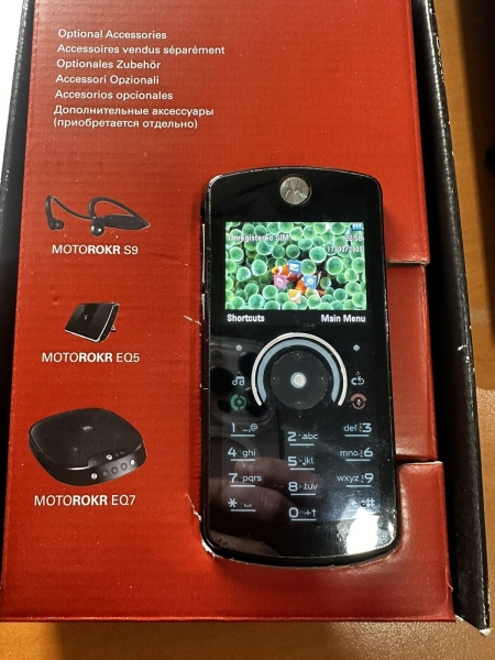 Motorola ROKR E8 – 2GB – schwarz (entsperrt) Smartphone verpackt