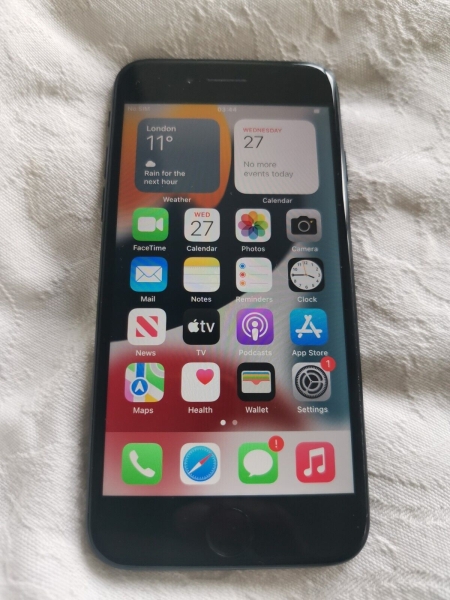 Apple iPhone 7 32GB entsperrt guter Zustand Akku Gesundheit 100 %