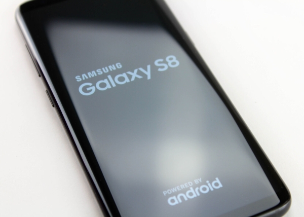 Samsung Galaxy S8 LTE Android Smartphone 64GB 12MP – DE Händler